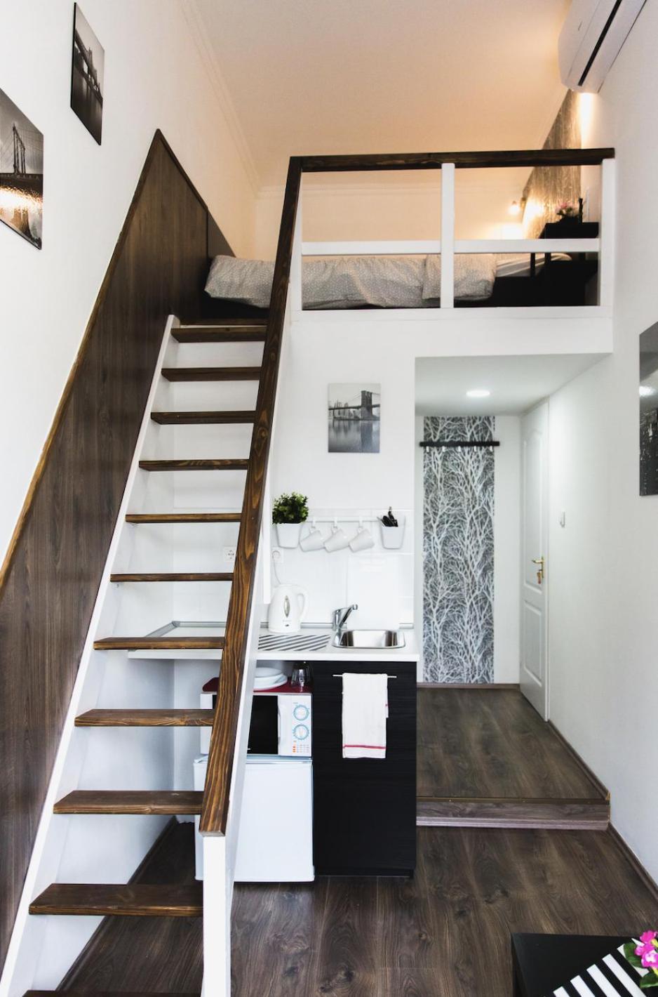 Апартаменти Cozy Dowtown Lofts