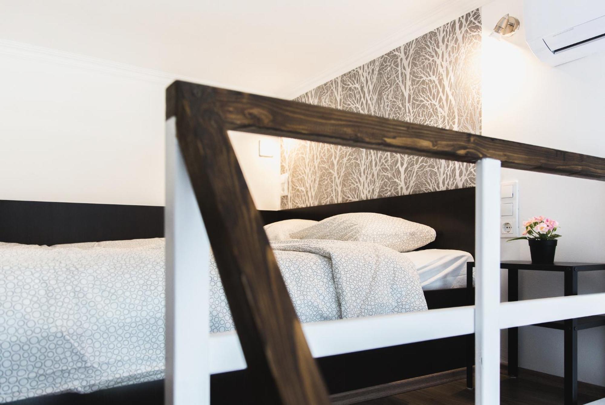 Апартаменти Cozy Dowtown Lofts *