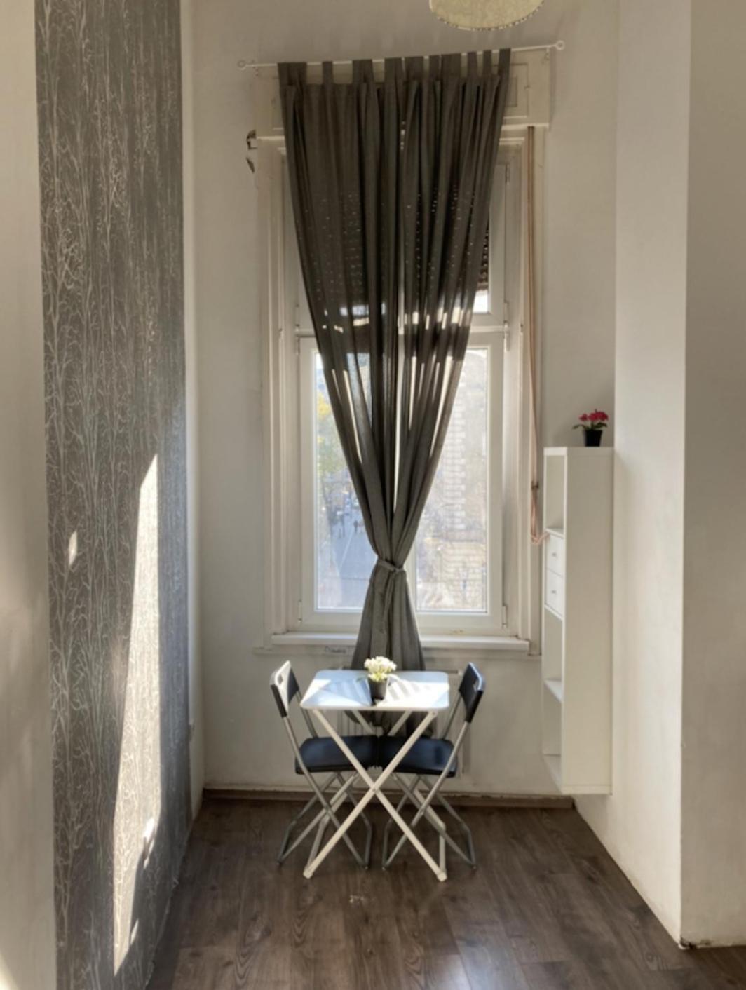 Апартаменти Cozy Dowtown Lofts
